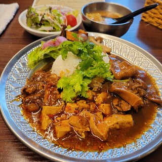 大衆中遊華食堂 八戒