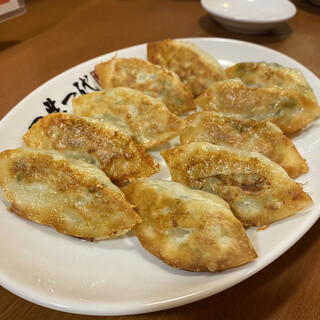 餃子酒場 一世一代 本店