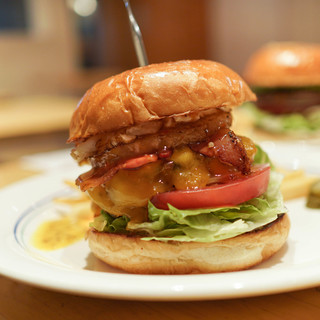 レイヤーズ 丸の内 本店