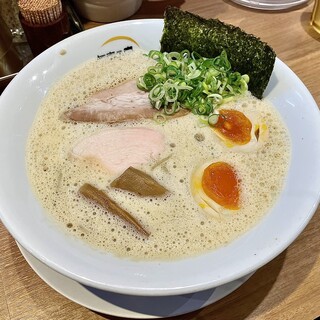 麺 ヒキュウ 六甲道店