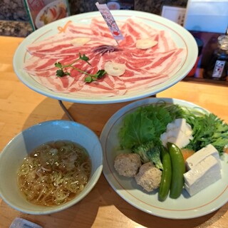 遊食豚彩いちにいさん 鹿児島本店