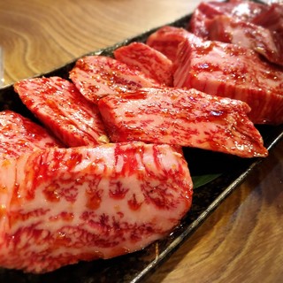 炭火焼肉 ぐら 塩釜本店