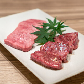 焼肉うしごろ 新宿三丁目店