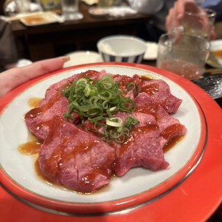 焼肉・ホルモンバル　Bovin