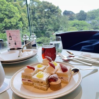 ガーデンラウンジ