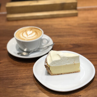 Paul Bassett 渋谷ヒカリエ ＳｈiｎＱｓ 東横のれん街店