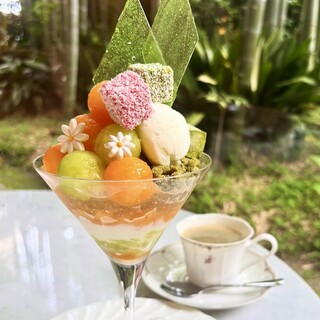 リーガロイヤルホテル メインラウンジ