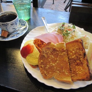 カフェドムッシュ 姫路店