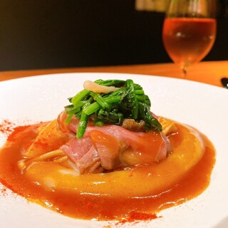 カモシヤ クスモト