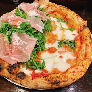 ラ・ピッコラ・ターヴォラ