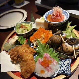 瓦町久屋 浮世ばなれ