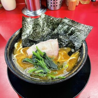 豚骨醤油ラーメン 王道家 柏店