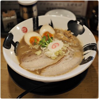 彩色ラーメンきんせい 高槻本店