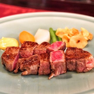 ステーキ・鉄板焼き WEST 百名店