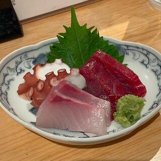 魚屋ひでぞう 立ち呑み店