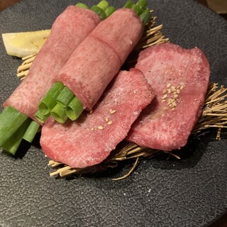 炭火焼肉 ホルモン にく式