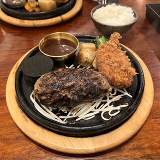 炭火ハンバーグ 肉焼き亭