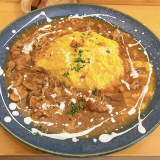 サチア ビーフストロガノフ