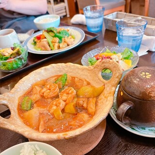 せろりや