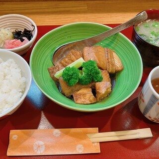 季節料理 いし井