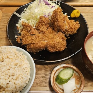 とん汁と玄米の店 檍食堂